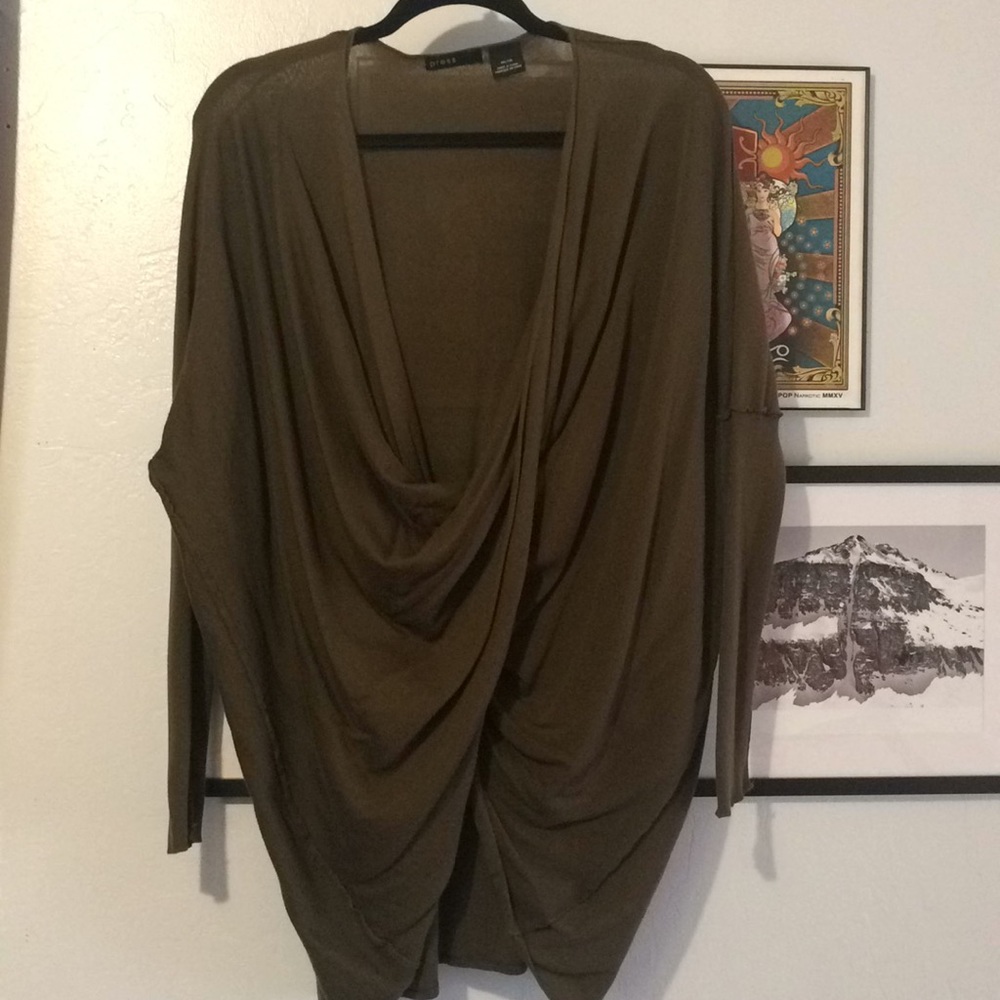 Press twist front sweater